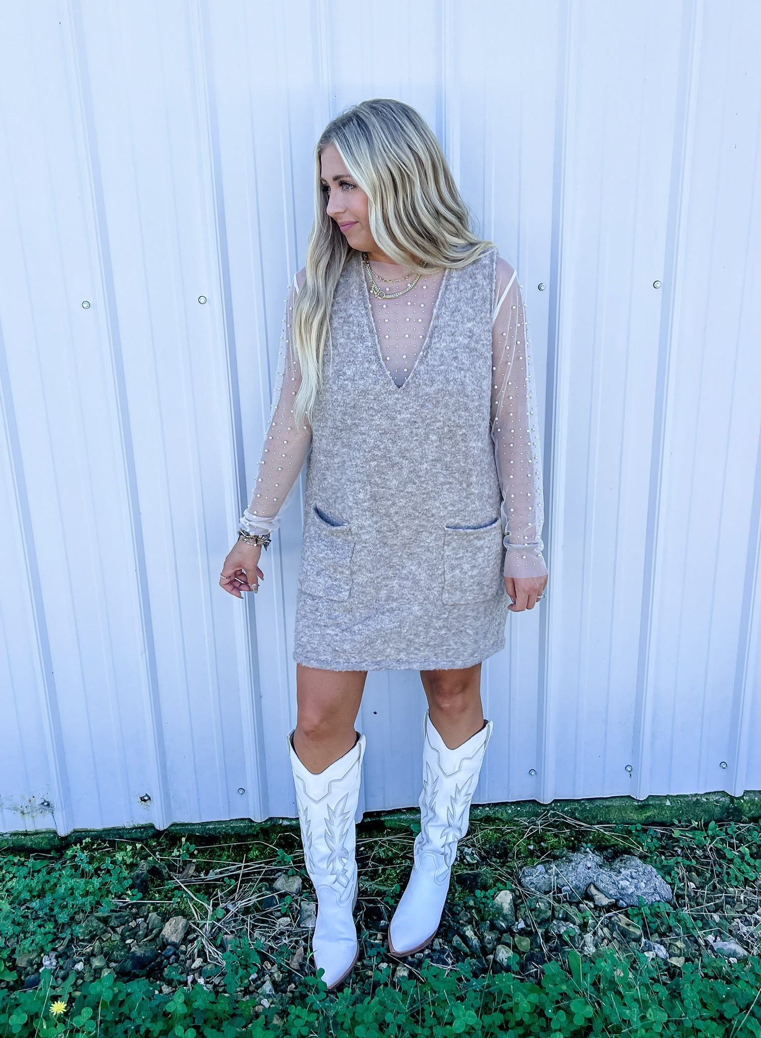 V NECK VEST - MINI SWEATER DRESS V NECK VEST - MINI SWEATER DRESS